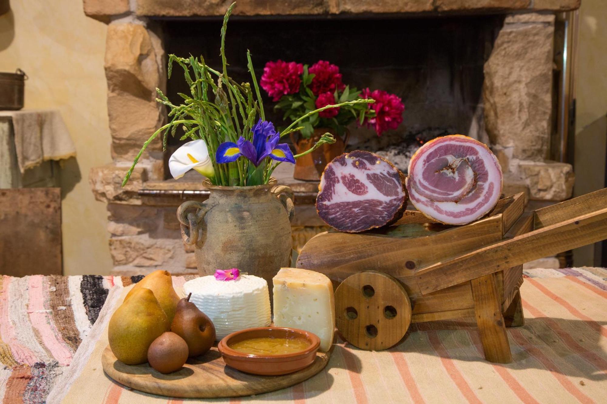 Agriturismo Terra E Sapori Campodipietra Bagian luar foto