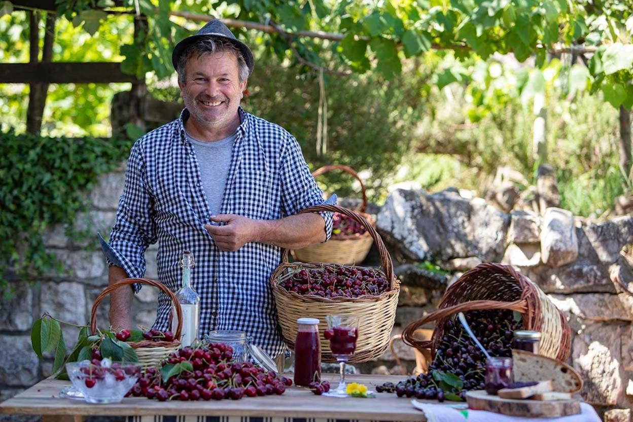 Agriturismo Terra E Sapori Campodipietra Bagian luar foto